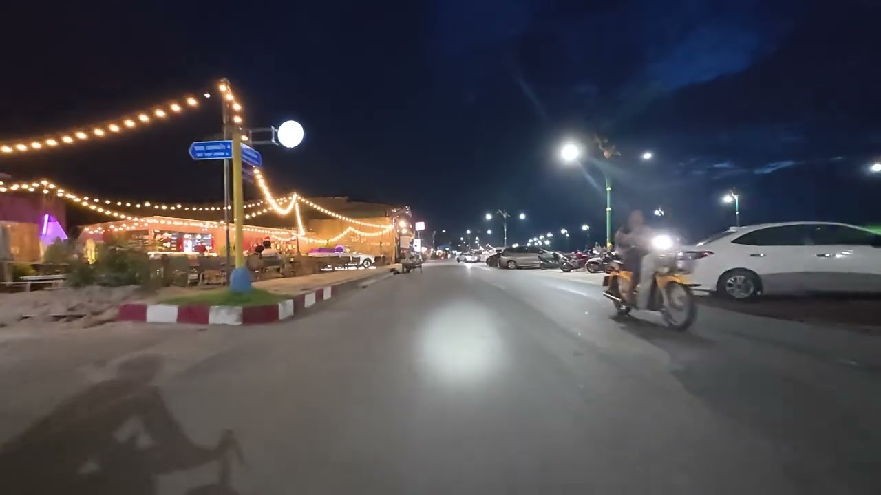 Nong Khai Riverside Road Mekong (ถนนริมแม่น้ำโขง หนองคาย)