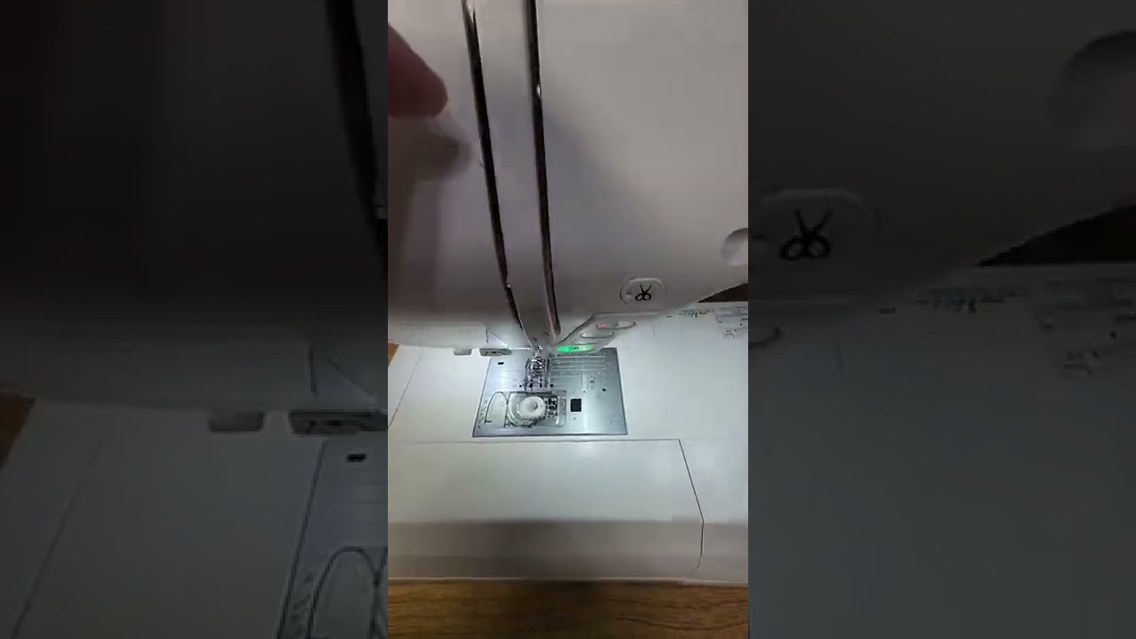 Janome Memory Craft 9850 - Auto Threader!