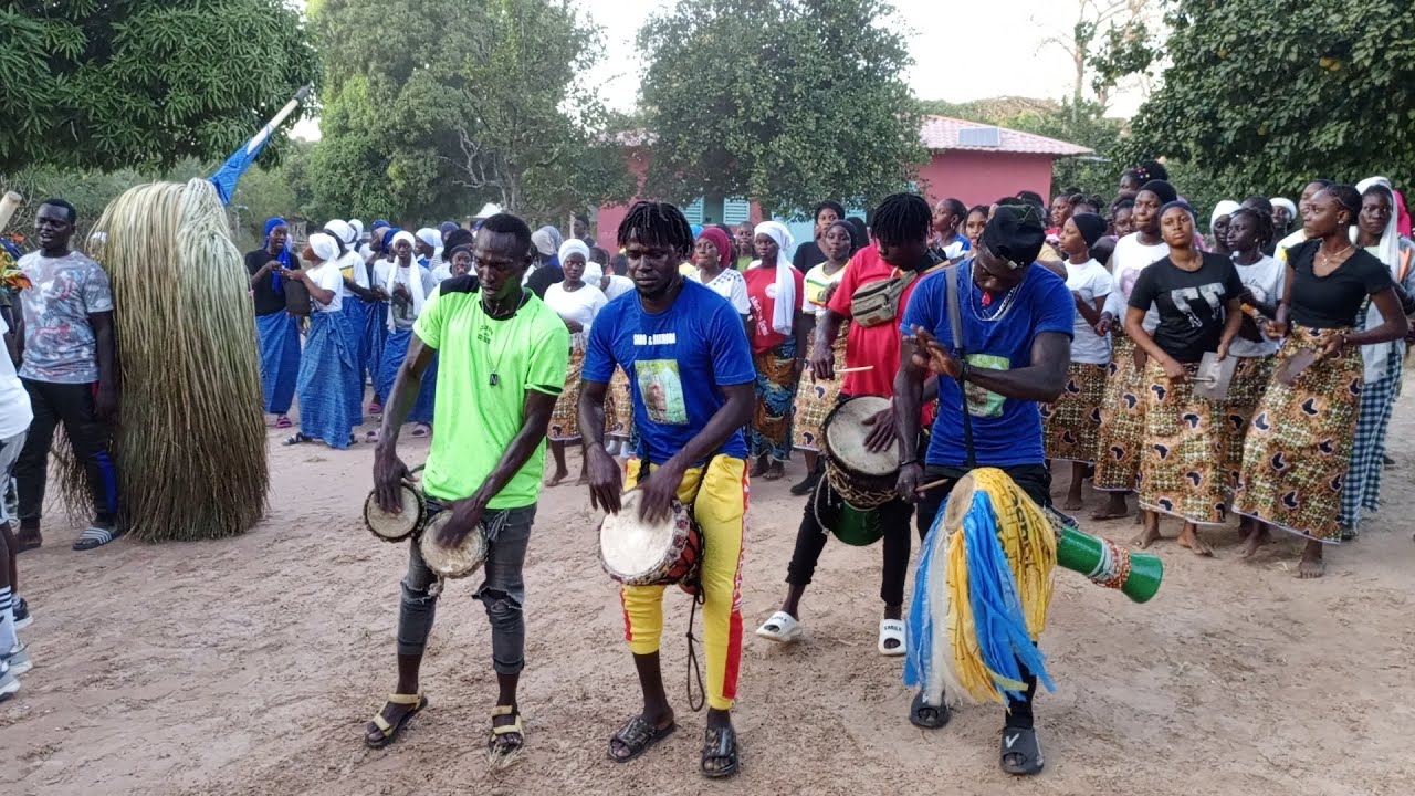 Admirez le show inédite des kumpos lors du mariage d' Édangaye à Balingore Dianack