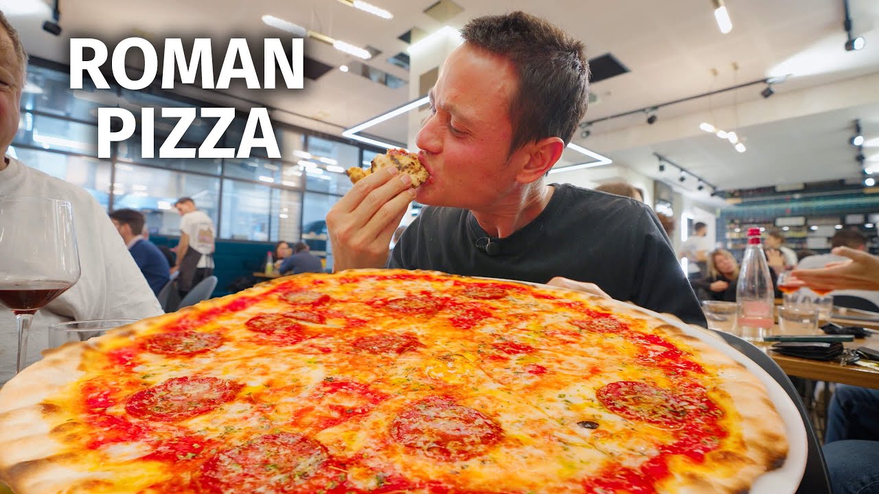 Невероятно хрустящая римская пицца! 🍕 Пообедайте в одной из самых рейтинговых пиццерий Рима, Италия!