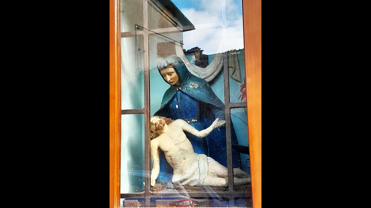 Devozioni Popolari in Lessinia - Capitelli Cappelline Edicole Stele e Croci
