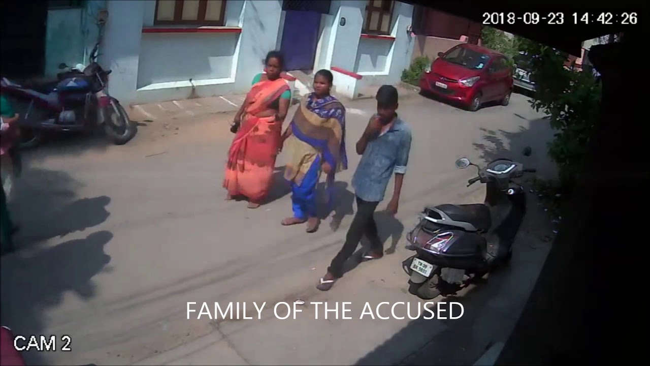 BIKE THEFT CAUGHT ON CCTV( CHENNAI,INDIA)