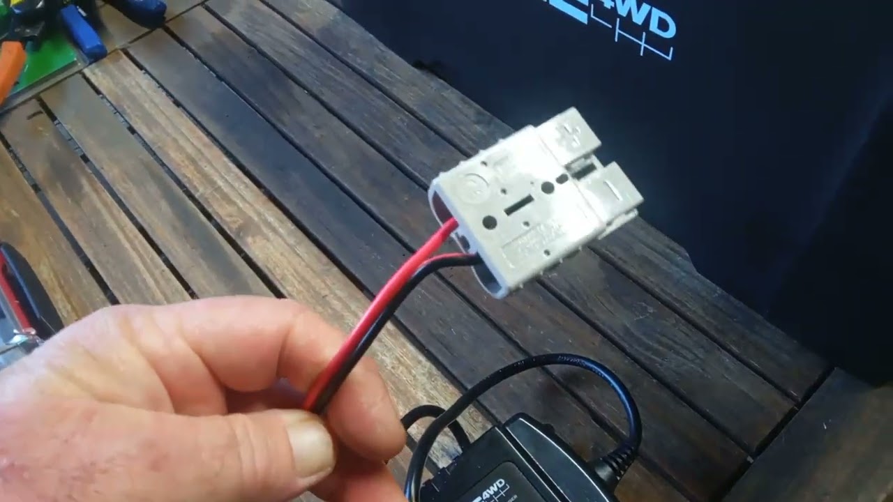 Dune 4wd deluxe powered battery box