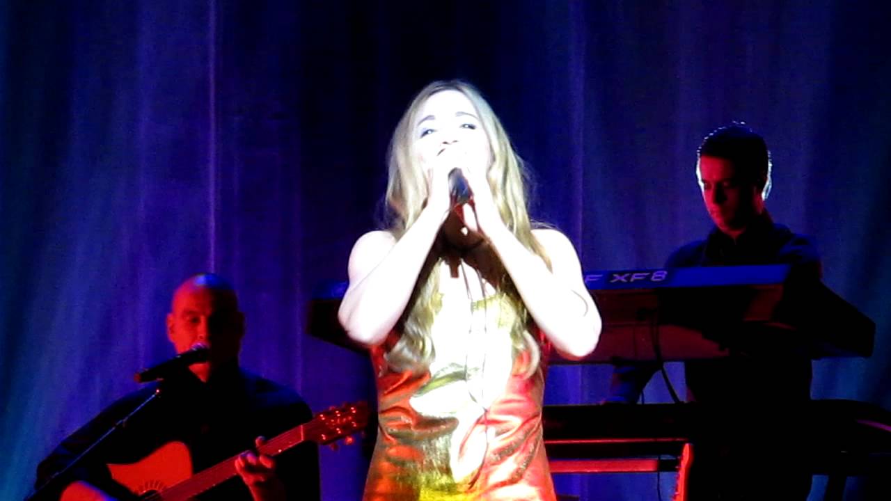 Hélène à l'Olympia, Je m'appelle Hélène, 06/01/2012