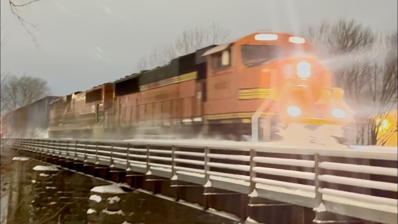 QGRY 920 4021E at Louiseville, QC - 2026-02-10