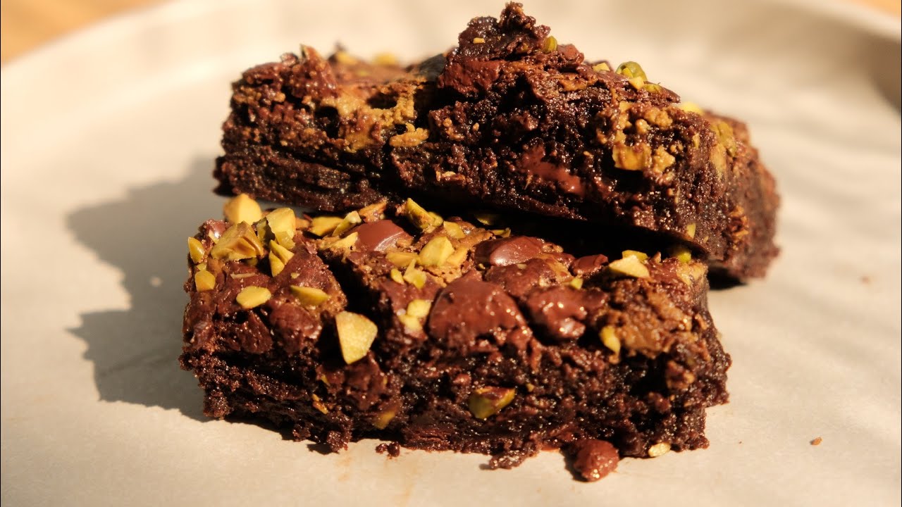 The Best Fudgy Brownies - Pistachio and Chocolate