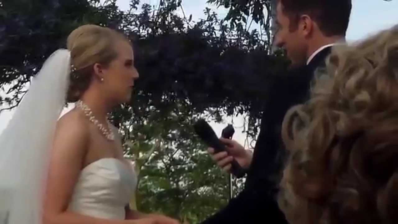 Sweet Little Wedding in Great River | Caroline and Matt