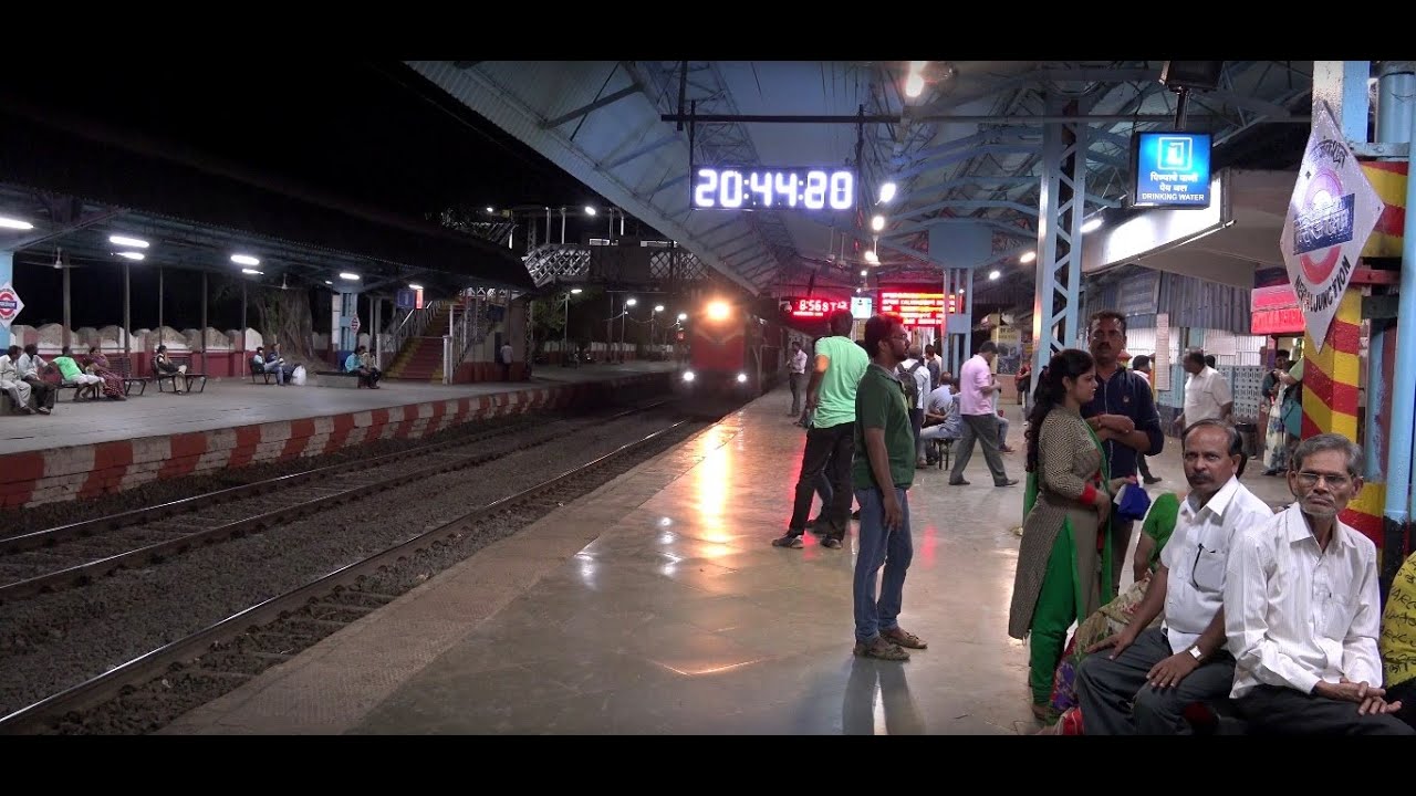 Loud & Clear Station Announcement at Neral Followed By Indrayani Express In A Hurry !!!