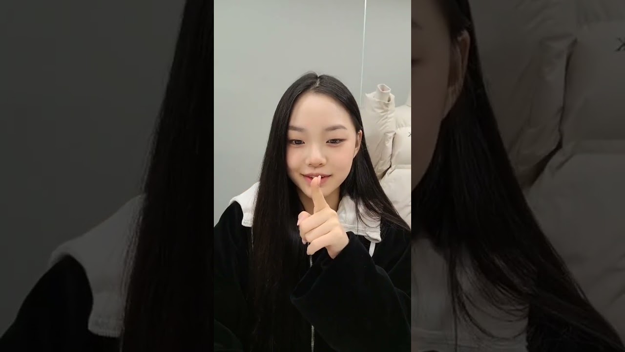 230110 CLASS:y Park Boeun with Kim Seonyou Instagram Live