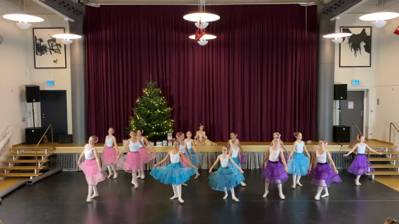 Den Klassiske Balletskole   Nøddeknækkeren