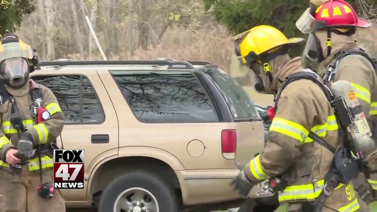 3 displaced after house fire in Lansing