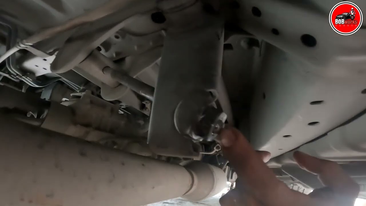 Toyota Hiace Commuter Lowered And Negative Molye