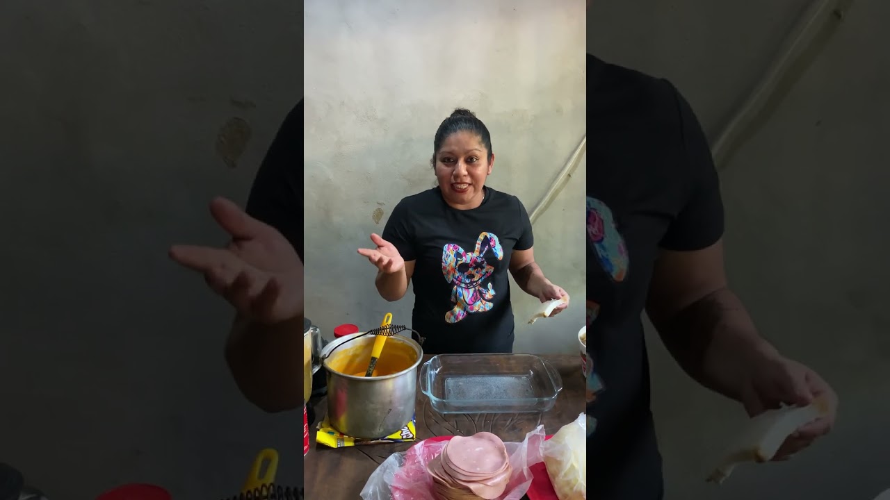 Haciendo un rico sandwichon😋