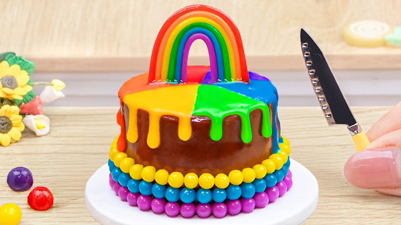 Enchanting KitKat Chocolate Cake Dessert🌈Satisfying Miniature Rainbow Cake Recipe