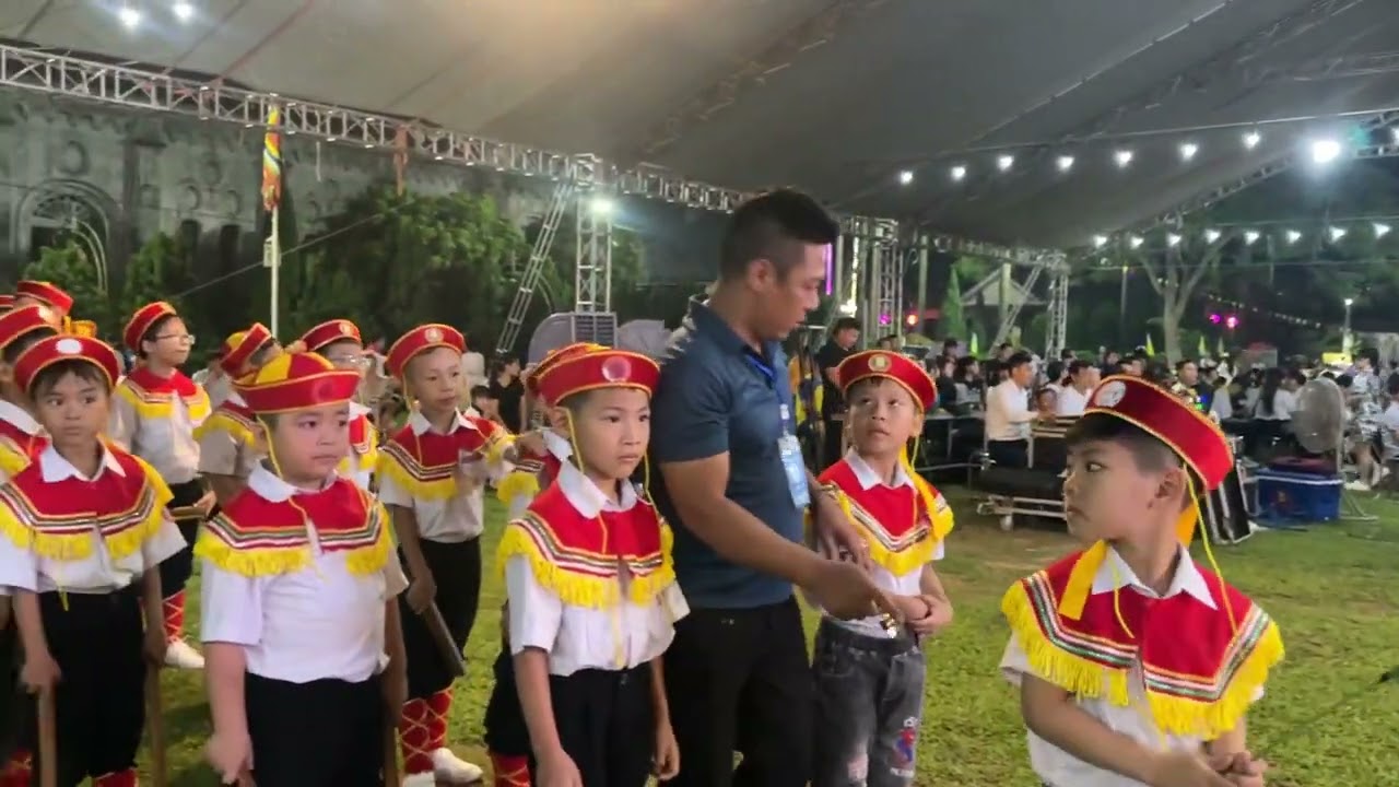 Đồng diễn khai mạc đêm hoan ca mừng kính Hai Thánh Phêrô và Phaolô Quan Thầy
