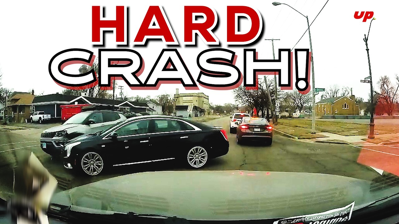 Car Goes For The Gap and Crashes! Bad Driving, Car Crashes, Dashcam Video 878