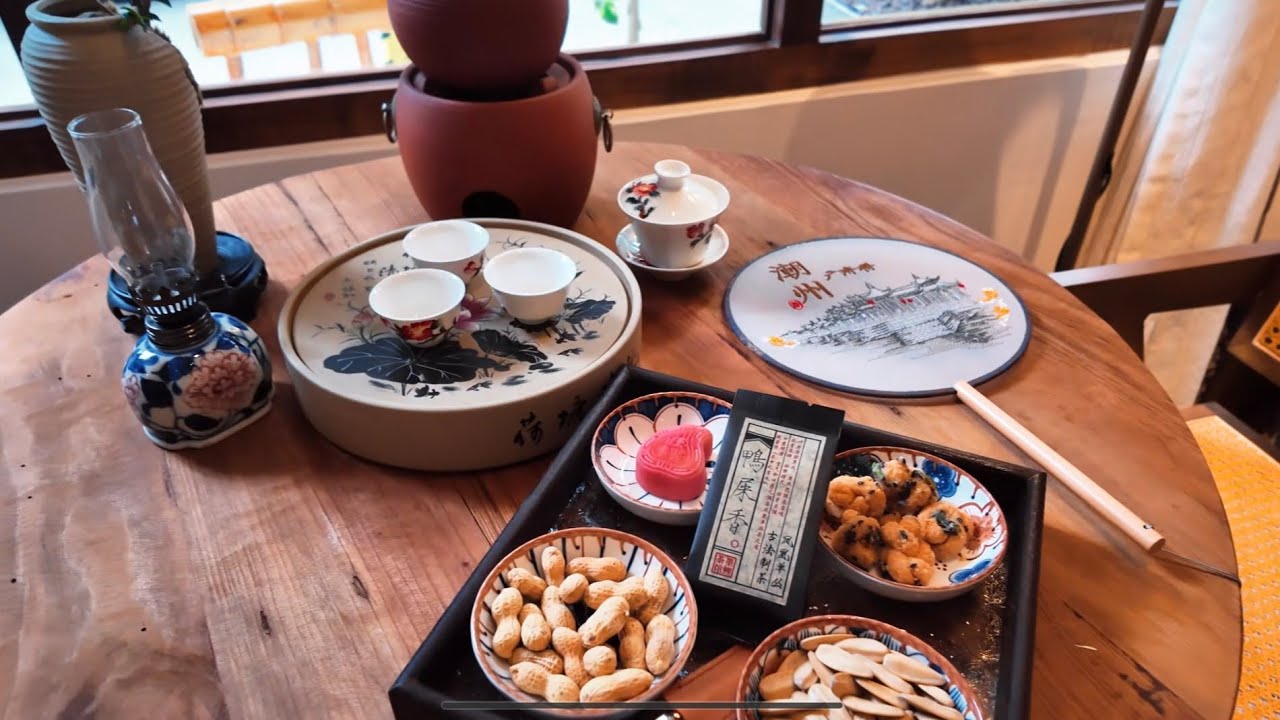 潮汕功夫茶室：一泡工夫，满城茶韵 | Chaoshan Gongfu Tea Room: A Sip of Tea, A City of Charm