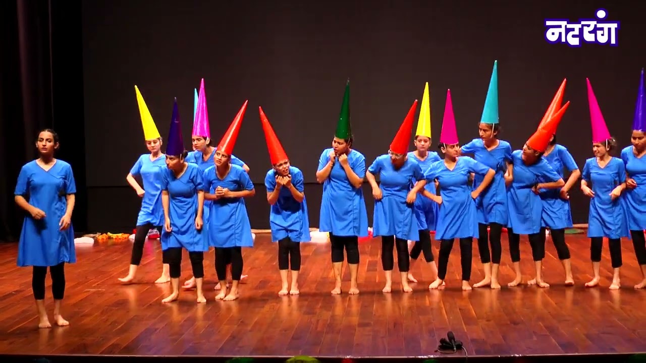 "Naye Yug Ki Naari' written and directed by Balwant Thakur