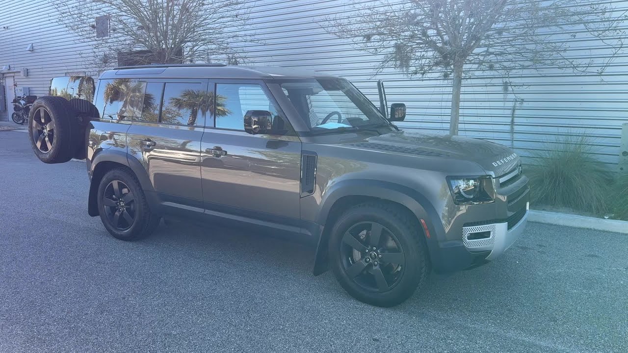 2022 Land Rover Defender SE Ponte Vedra, Nocatee, Jacksonville Beach, St Augustine, Amelia Island