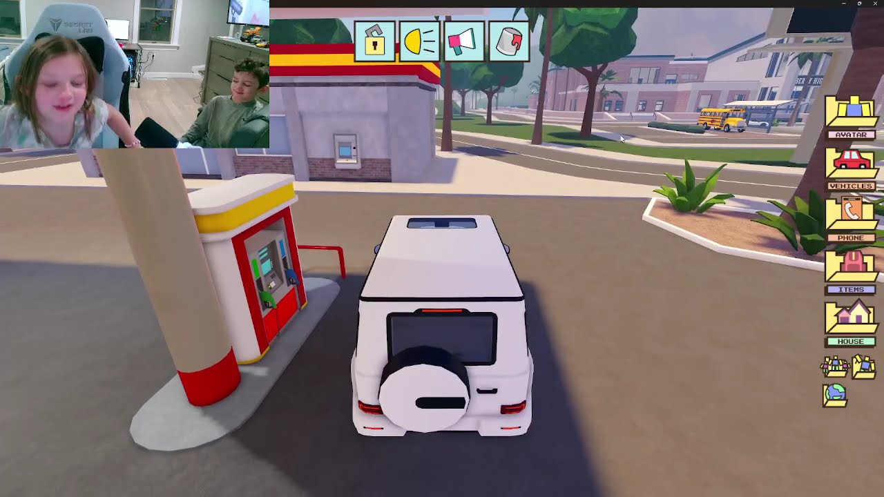 Мама с тремя непоседливыми и непослушными детьми с Берри-авеню *Ролевая игра в Roblox