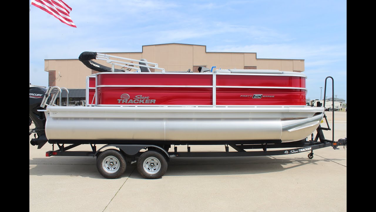 2026 Tracker Party Barge 20 DLX | Pontoon Boat Walkthrough