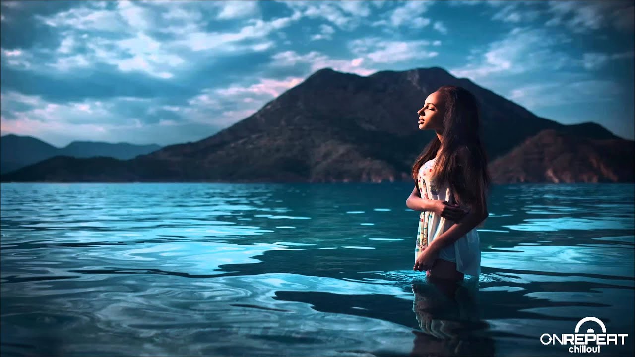 Kosta Rodriguez | Aqua Verde