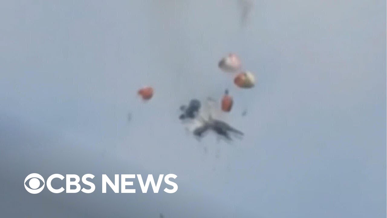 Midair crash between fighter jets at Idaho air show