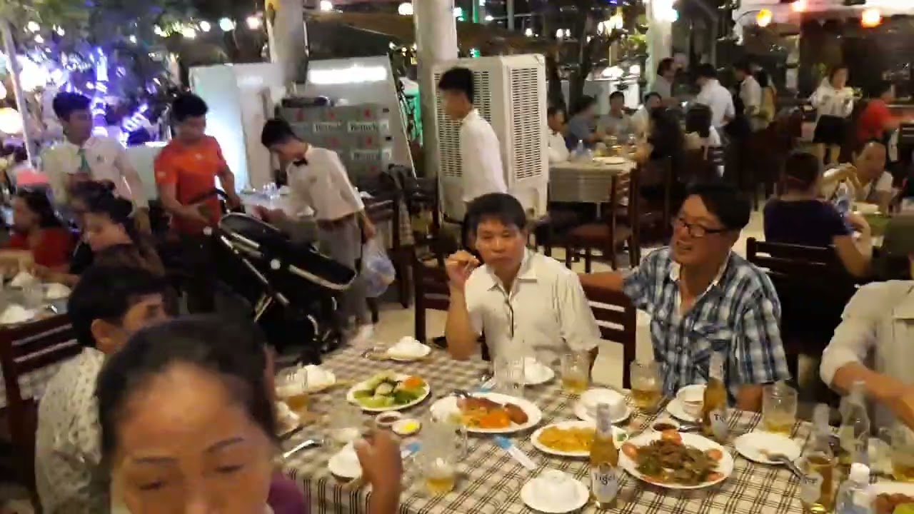 Gặp mặt nhóm bạn K76-79 từ Hà Nội vào TP HCM du lịch 2019