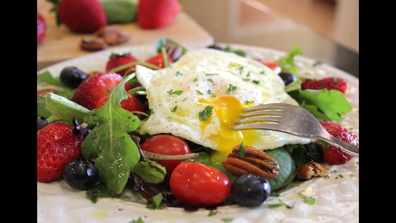 Breakfast Salad for Health and Weight Loss. Start Your Bikini Body for Summer Now!