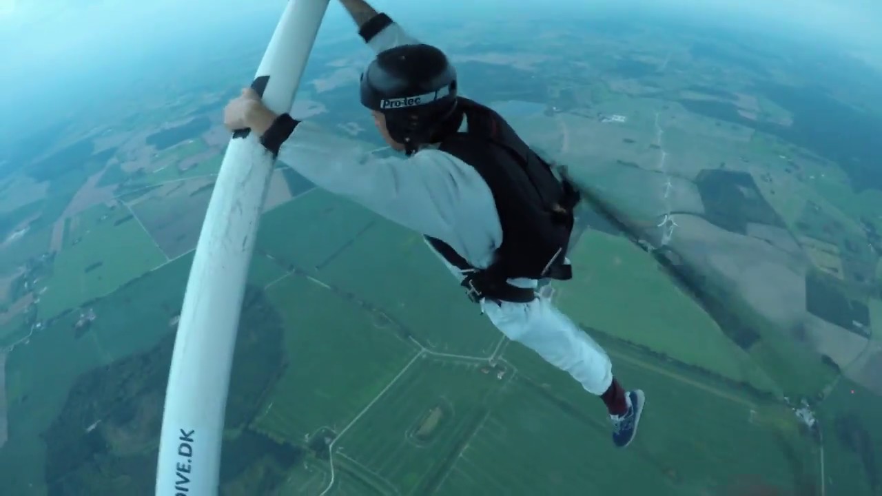 DFC Skydive / Faldskærmsudspring