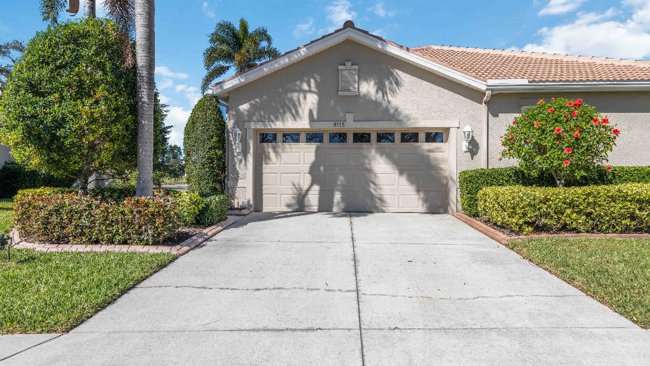 8115 Victoria Falls Circle, Sarasota, FL 34243