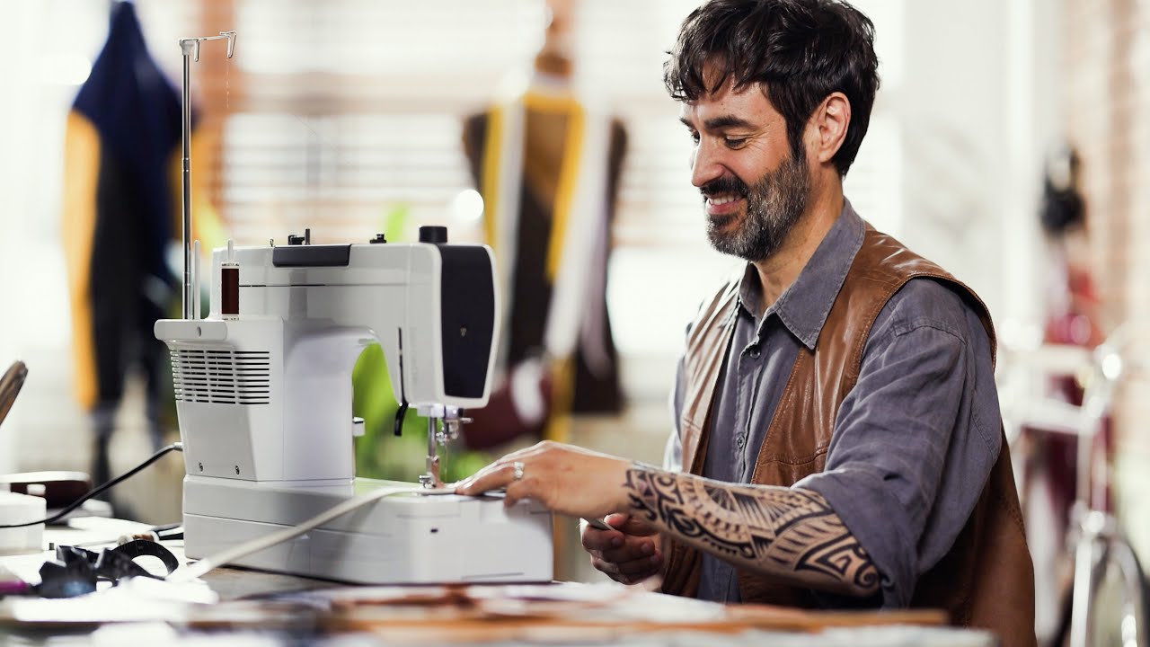 Sewing leather and denim with power &ndash; with the new bernette 08 Straight Stitch machine