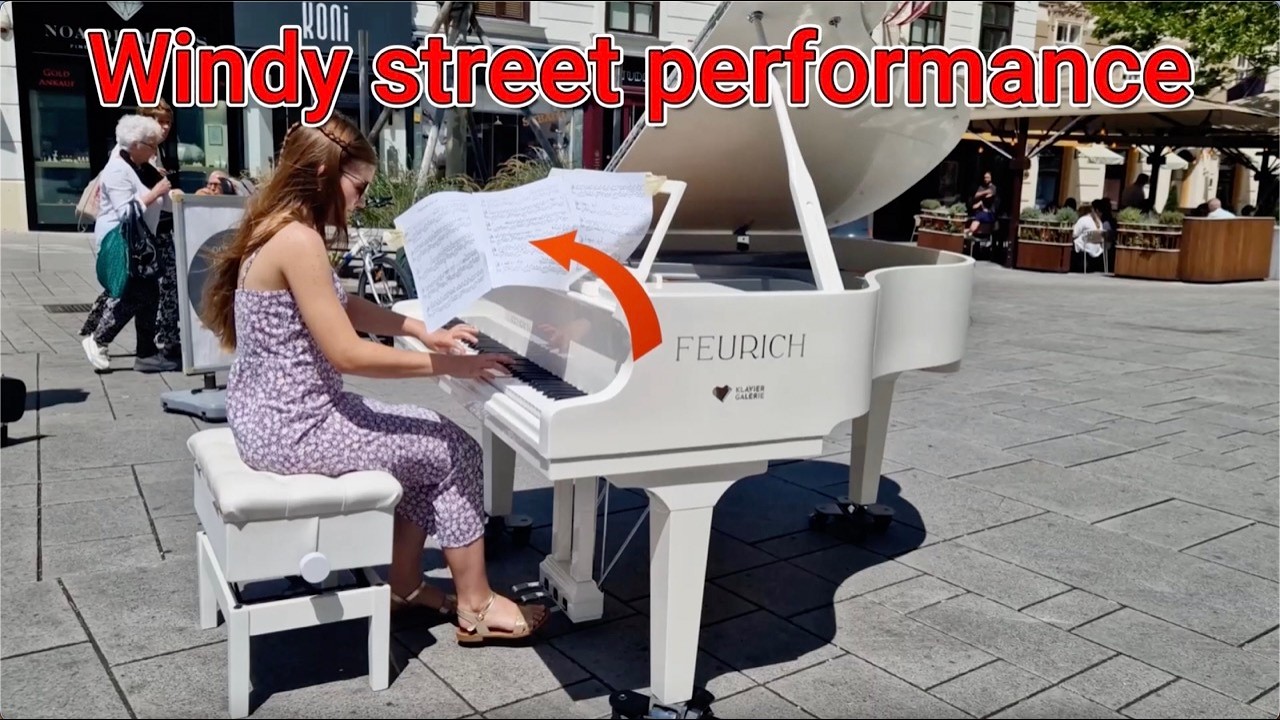 Passacaglia on a Public Piano in Vienna 🇦🇹 | Battling the Wind!