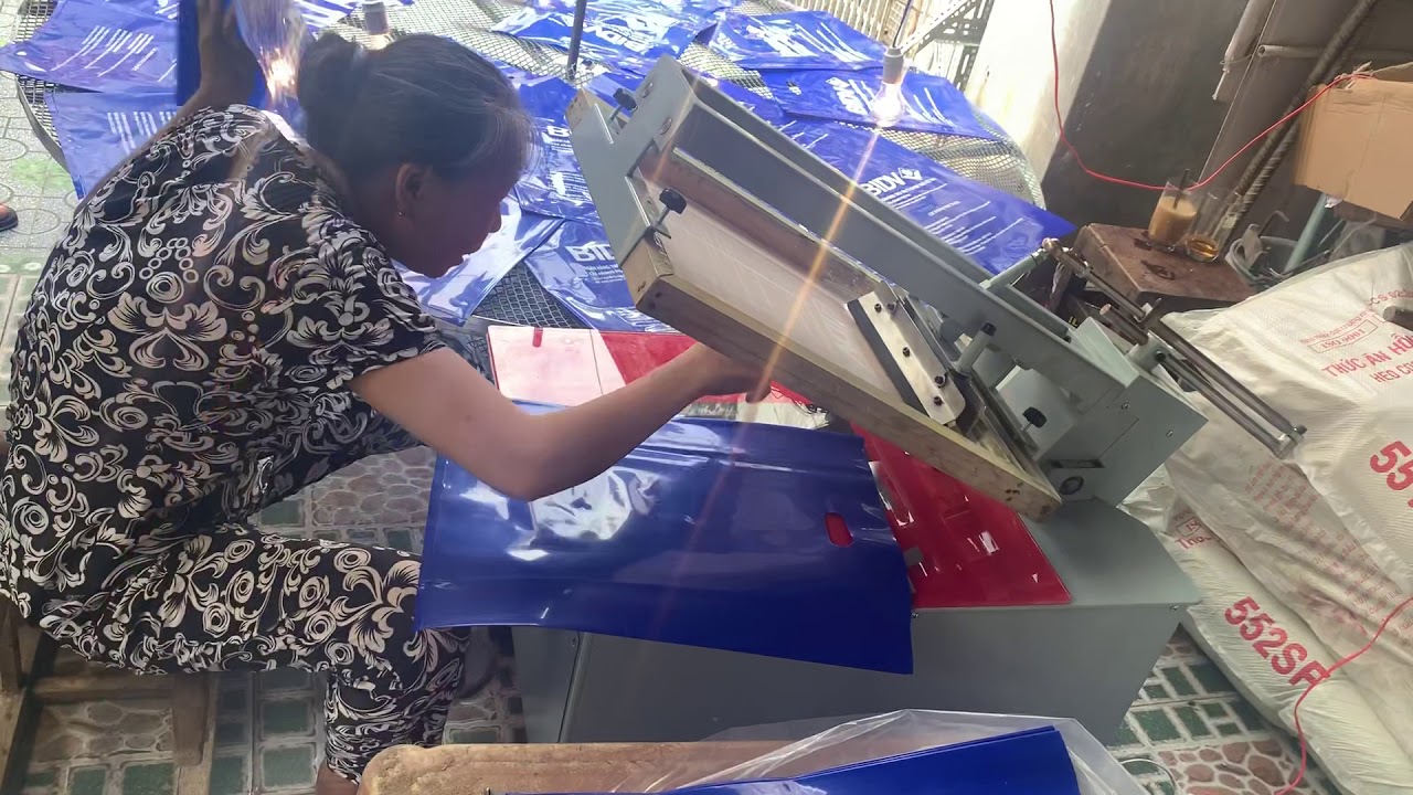 M&aacute;y in lụa. M&aacute;y in t&uacute;i xốp bao b&igrave; thiệp cưới. May in lua