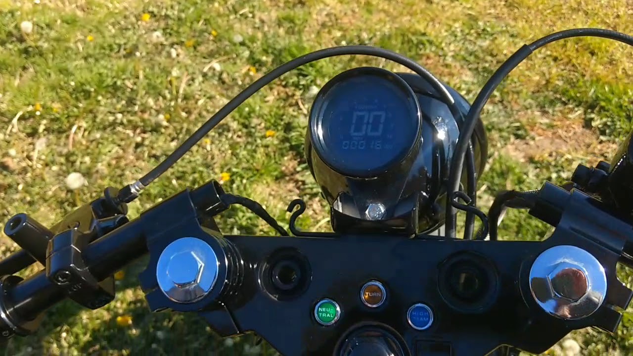 Vlx Bobber with digital speedo and bar blinkers