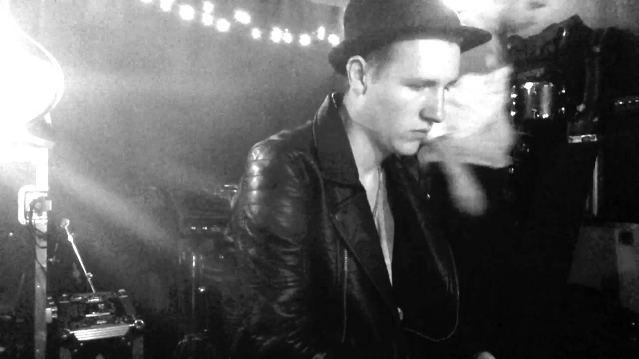 Shine//Feel The Love (Years And Years and Rudimental Cover) - Phoenix Club
