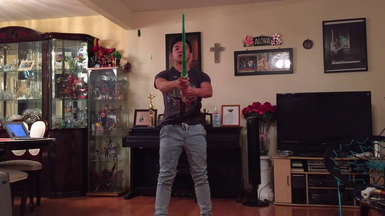 Luke Skywalker ROTJ Basic Lightsaber Bladebuilders Review
