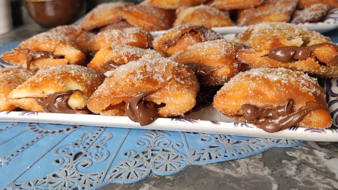 بينيي بالشوكولا رائع شكلا و مذاقا ما في ألذ منو beignet au chocolat rapide