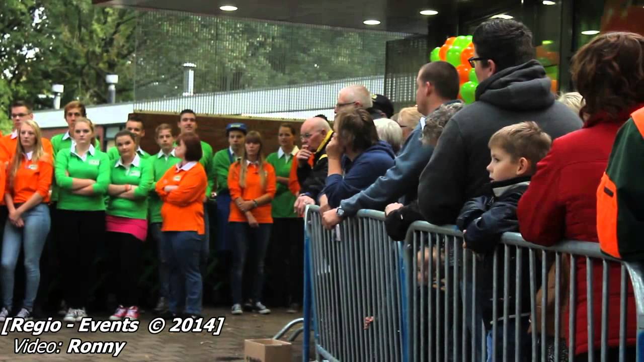 Drukke feestelijke opening Poiesz! Stadskanaal 15-10-14