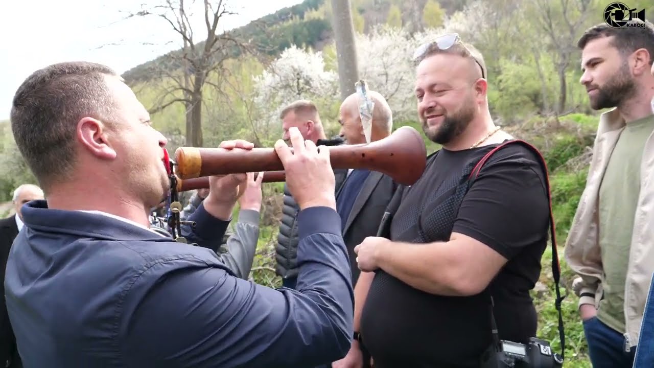 KOLLOVOZ KUKES - Me rastin e festes se shengjergjit ne lagjen KOLAJ -  08.05.2022