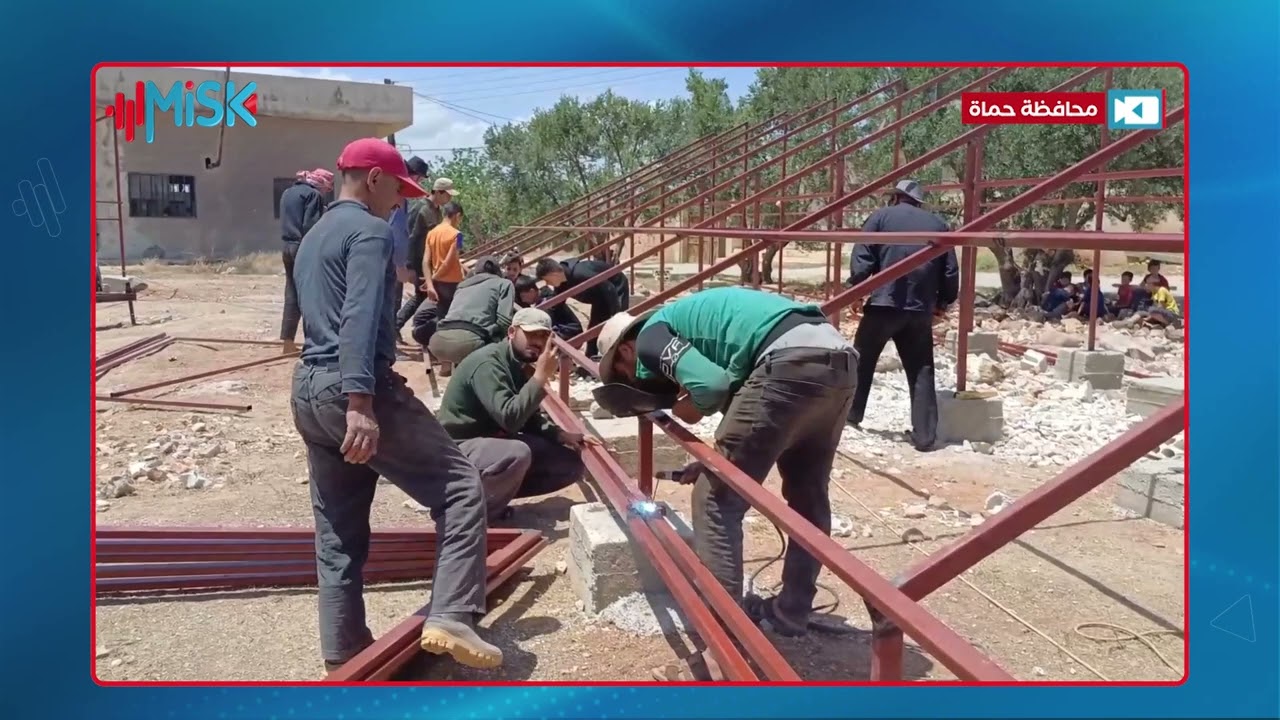 ضمن مبادرة حماة تنبض من جديد.. إنشاء قواعد لألواح الطاقة الشمسية لتغذية بئر المياه في قرية الموعة