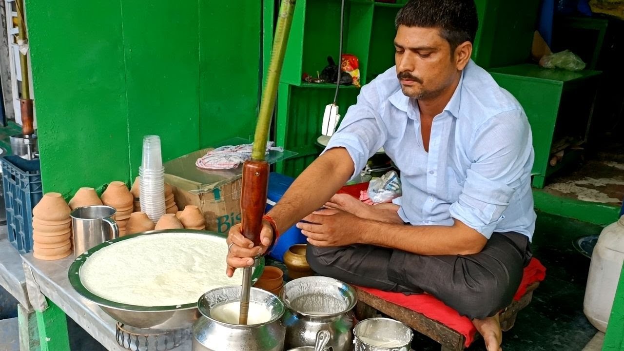 Kolkata Famous Very Popular MALAI LASSI | Indian Street Food