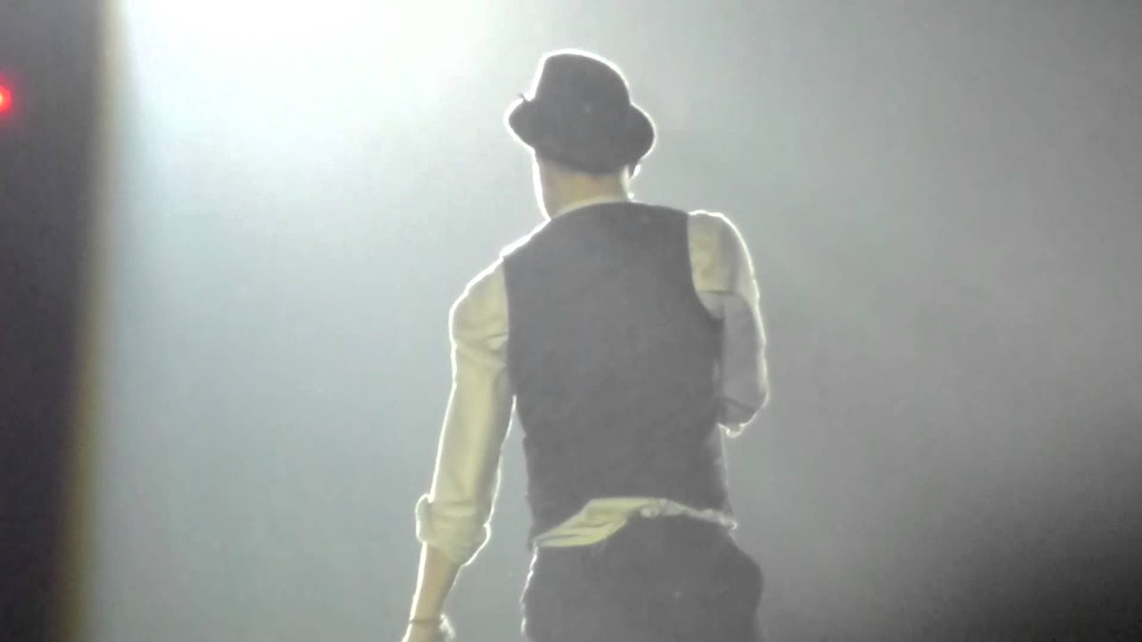 Olly Murs; I Need You Now. Manchester MEN Arena; 18th February 2012. HD.