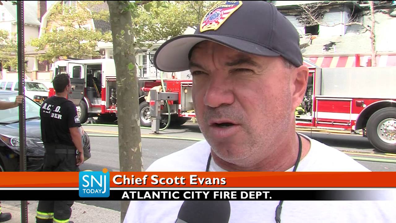 Atlantic City  Firefighters Battle Heat and a Burning Building