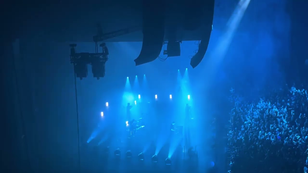 Nine Inch Nails - The Hand That Feeds