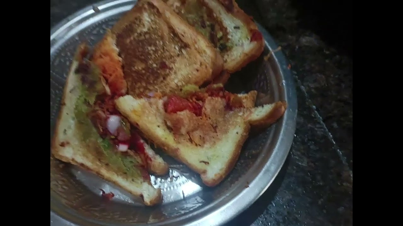 ବ୍ରେଡ୍ ସାଣ୍ଡୁଇଜ୍ 👍🥰😋ଥଣ୍ଡା ଥଣ୍ଡା ପାଗକୁ ବନେଇକି ଖାଆନ୍ତୁ like share subscribe 