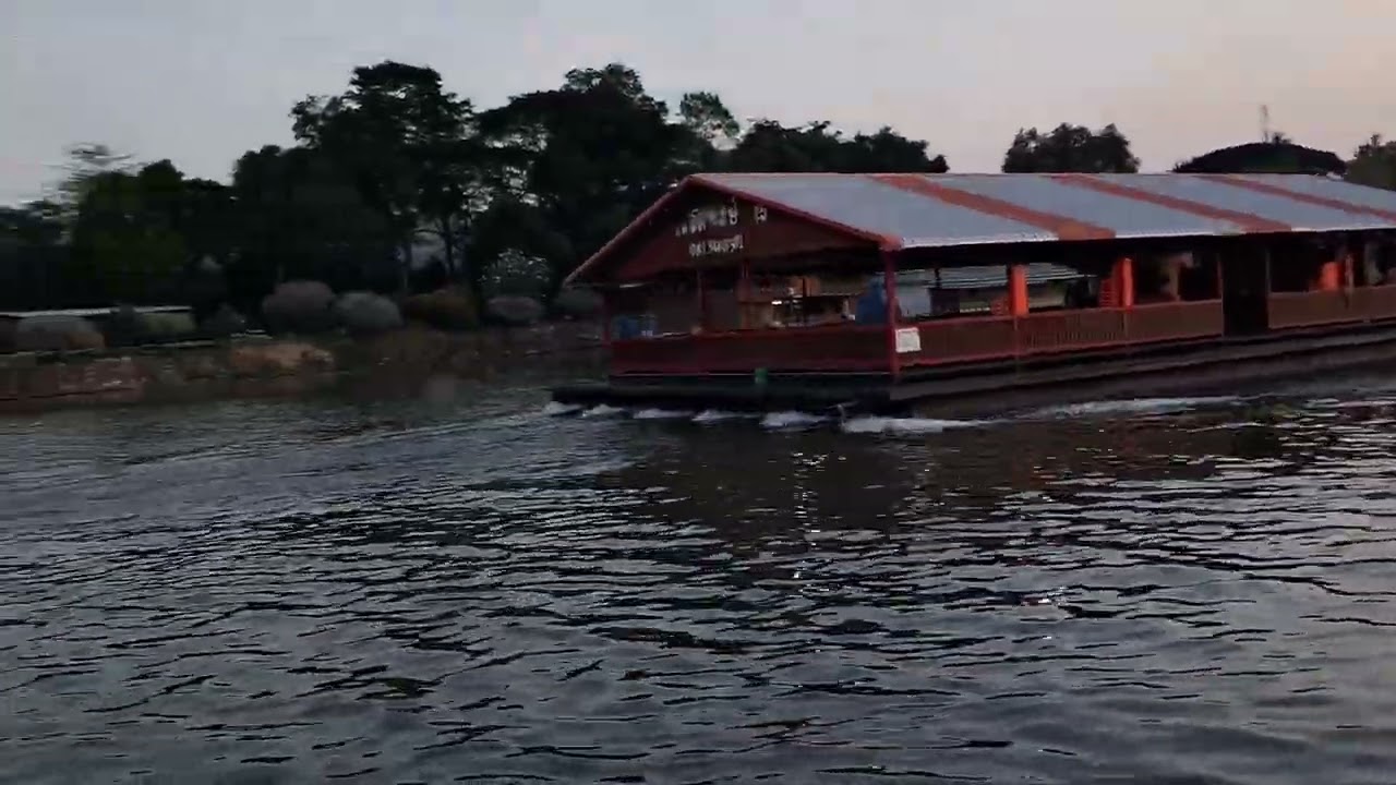 แควน้อยกับธุรกิจล่องแพ จ.กาญจนบุรี