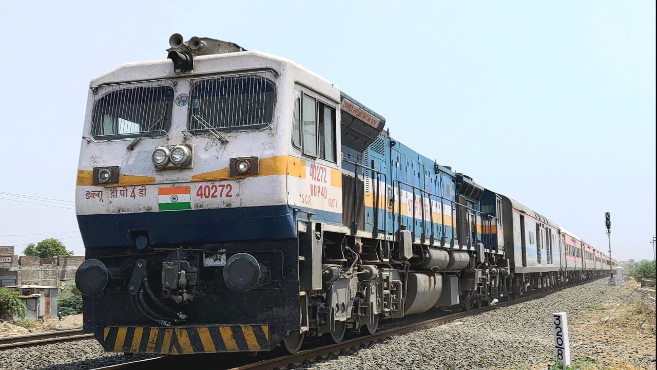 Nanded - Shri Ganganar Superfast Express with WDP4D Diesel Locomotive | Train Videos Indian Railways