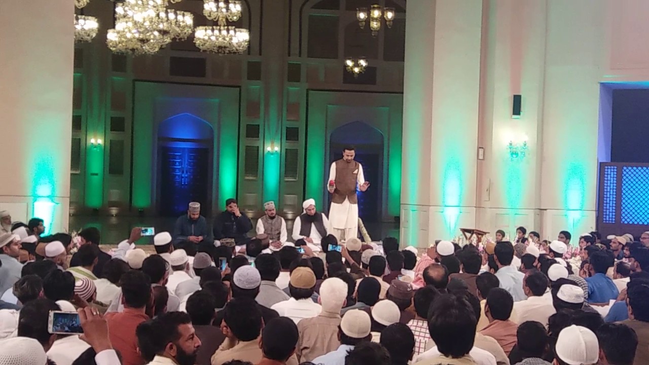 Waseem badami destritbed free umra tickets