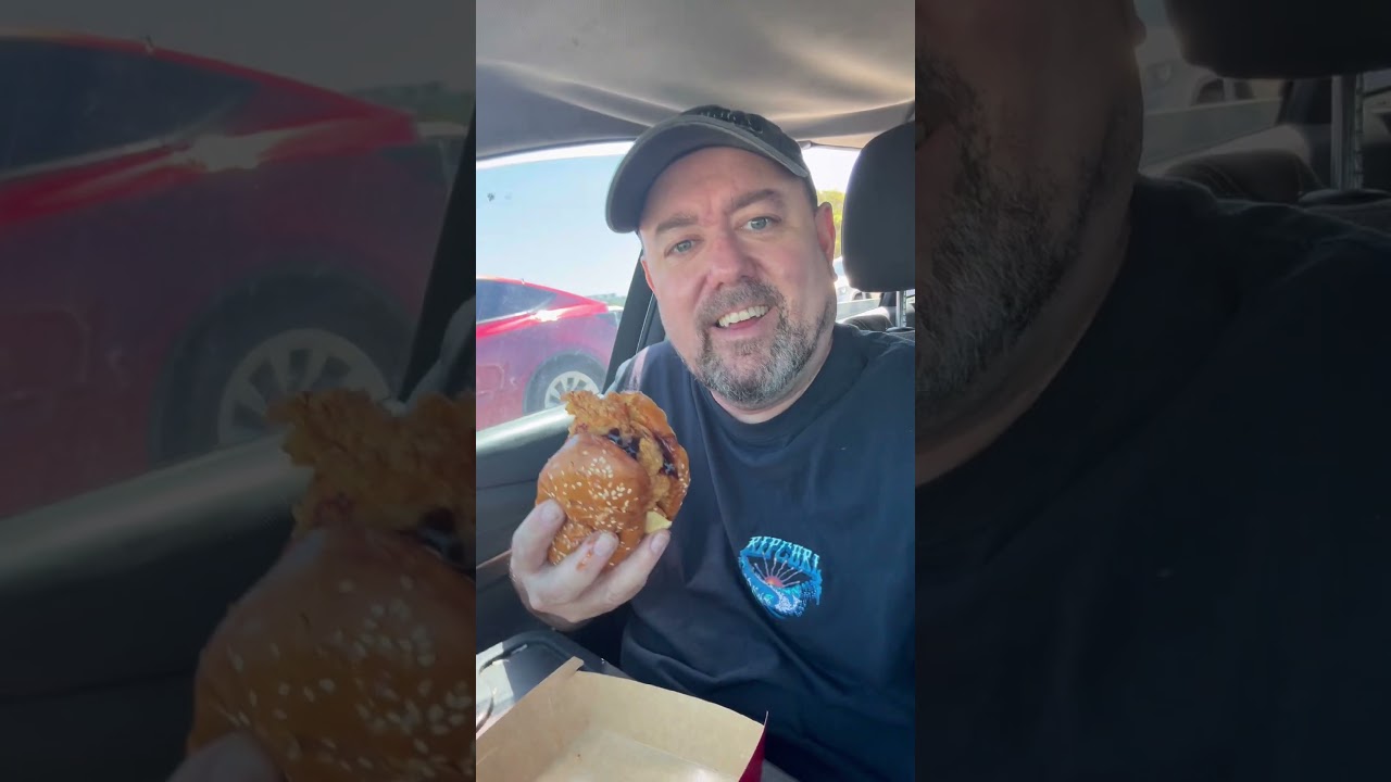 Flappys roadhouse bbq burger